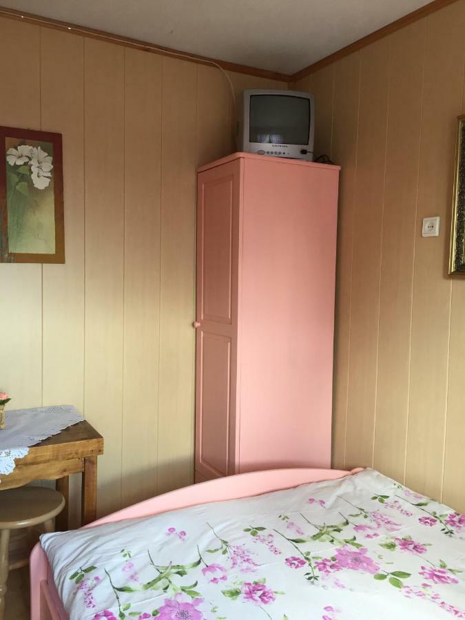 Pokoje U Eli Apartamento Brzegi  Exterior foto