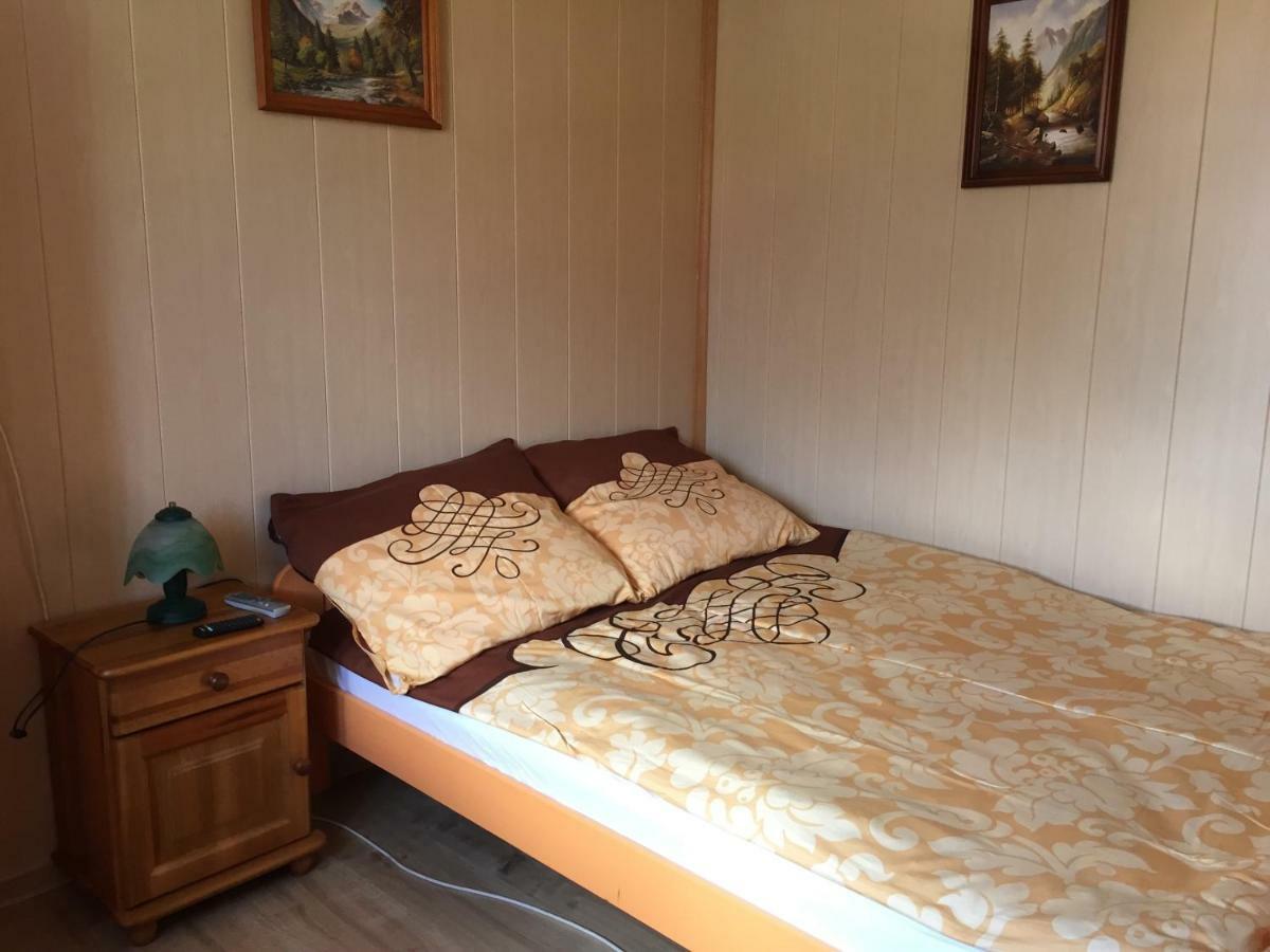Pokoje U Eli Apartamento Brzegi  Exterior foto